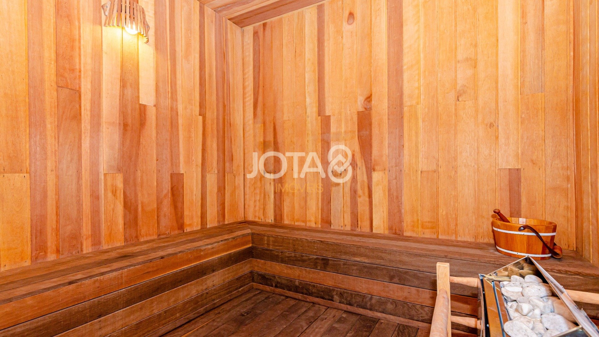 APARTAMENTO 2 QUARTOS E 2 VAGAS NO BIGORRILHO