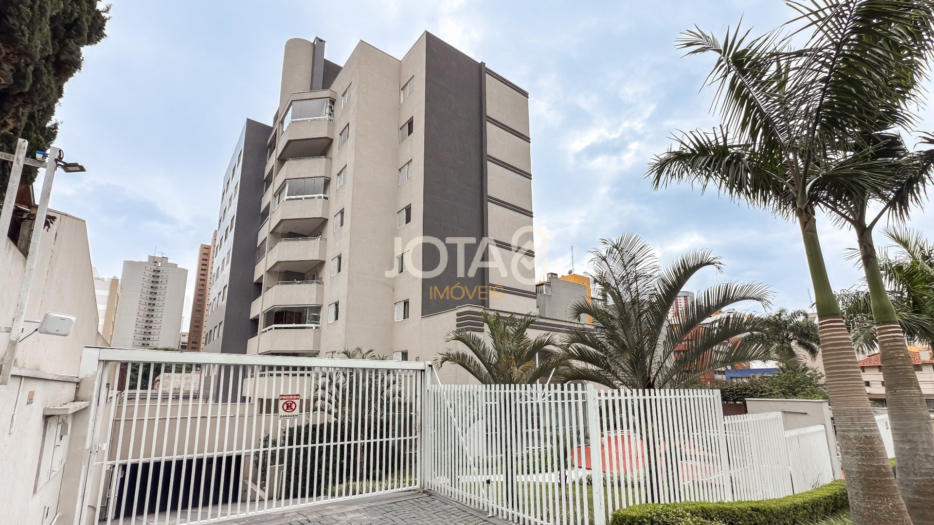 APARTAMENTO 2 QUARTOS E 2 VAGAS NO BIGORRILHO!