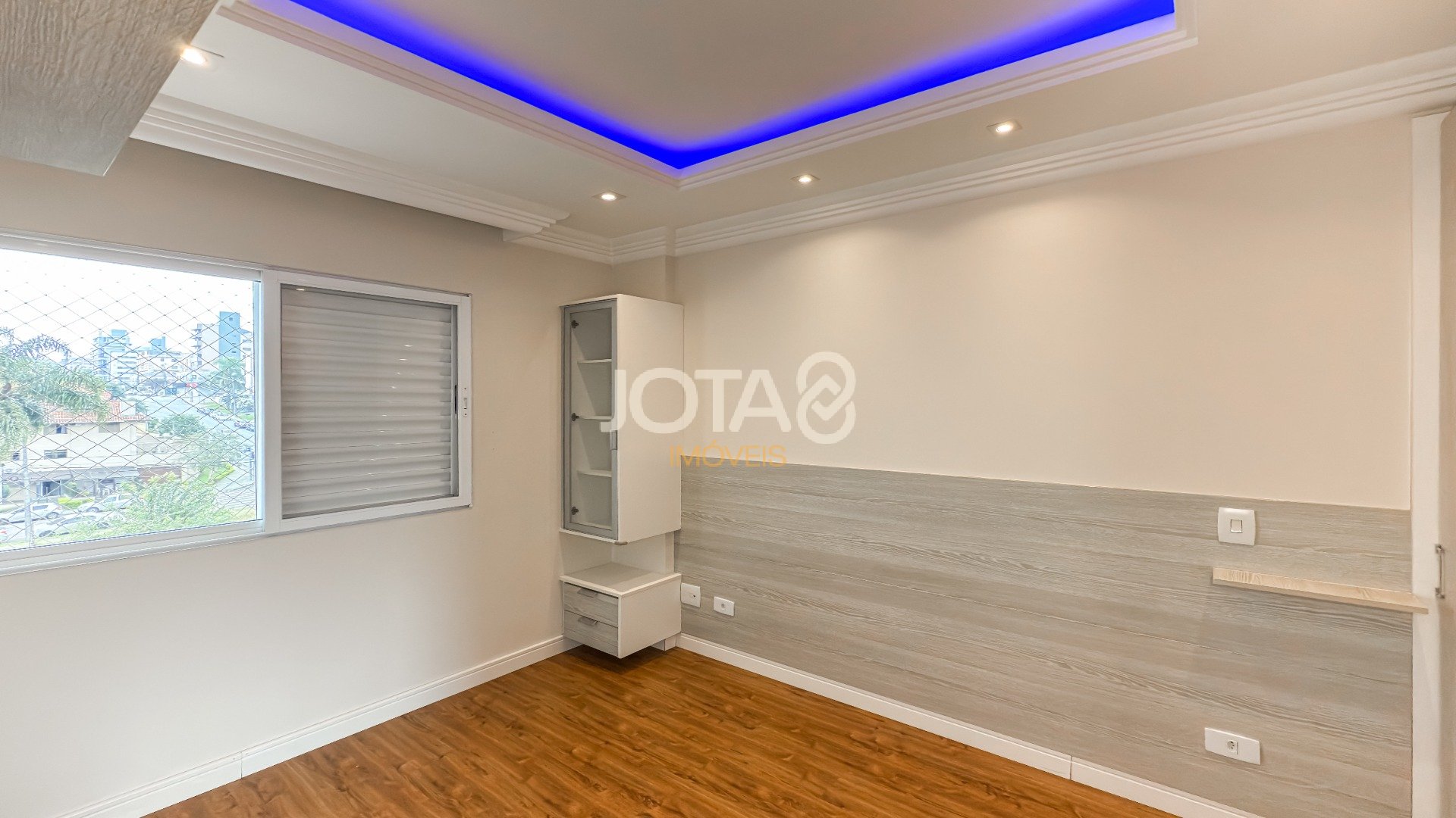 APARTAMENTO 2 QUARTOS E 2 VAGAS NO BIGORRILHO!