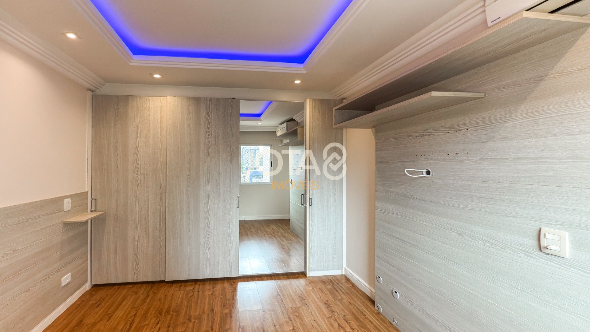 APARTAMENTO 2 QUARTOS E 2 VAGAS NO BIGORRILHO!