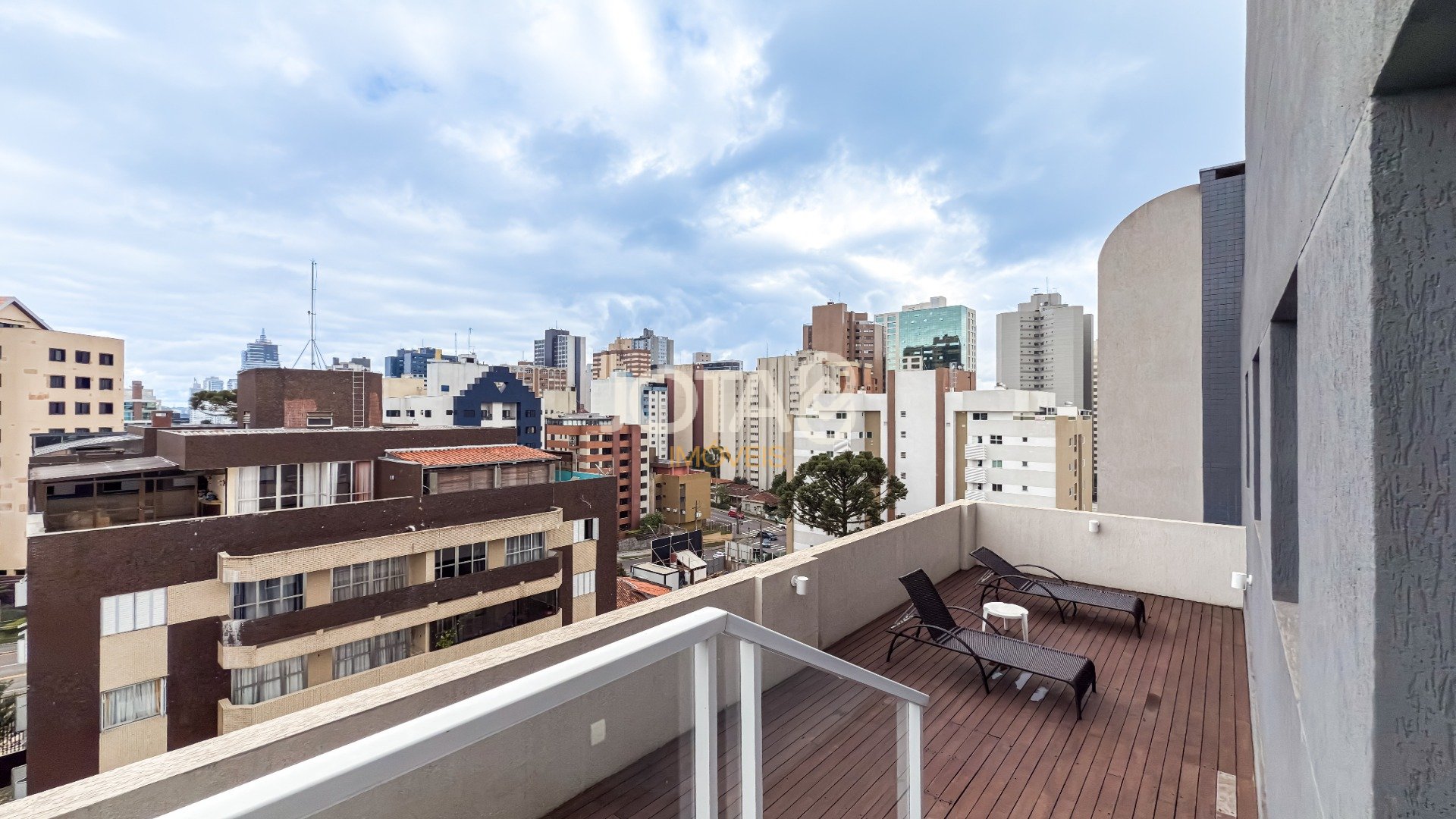 APARTAMENTO 2 QUARTOS E 2 VAGAS NO BIGORRILHO!