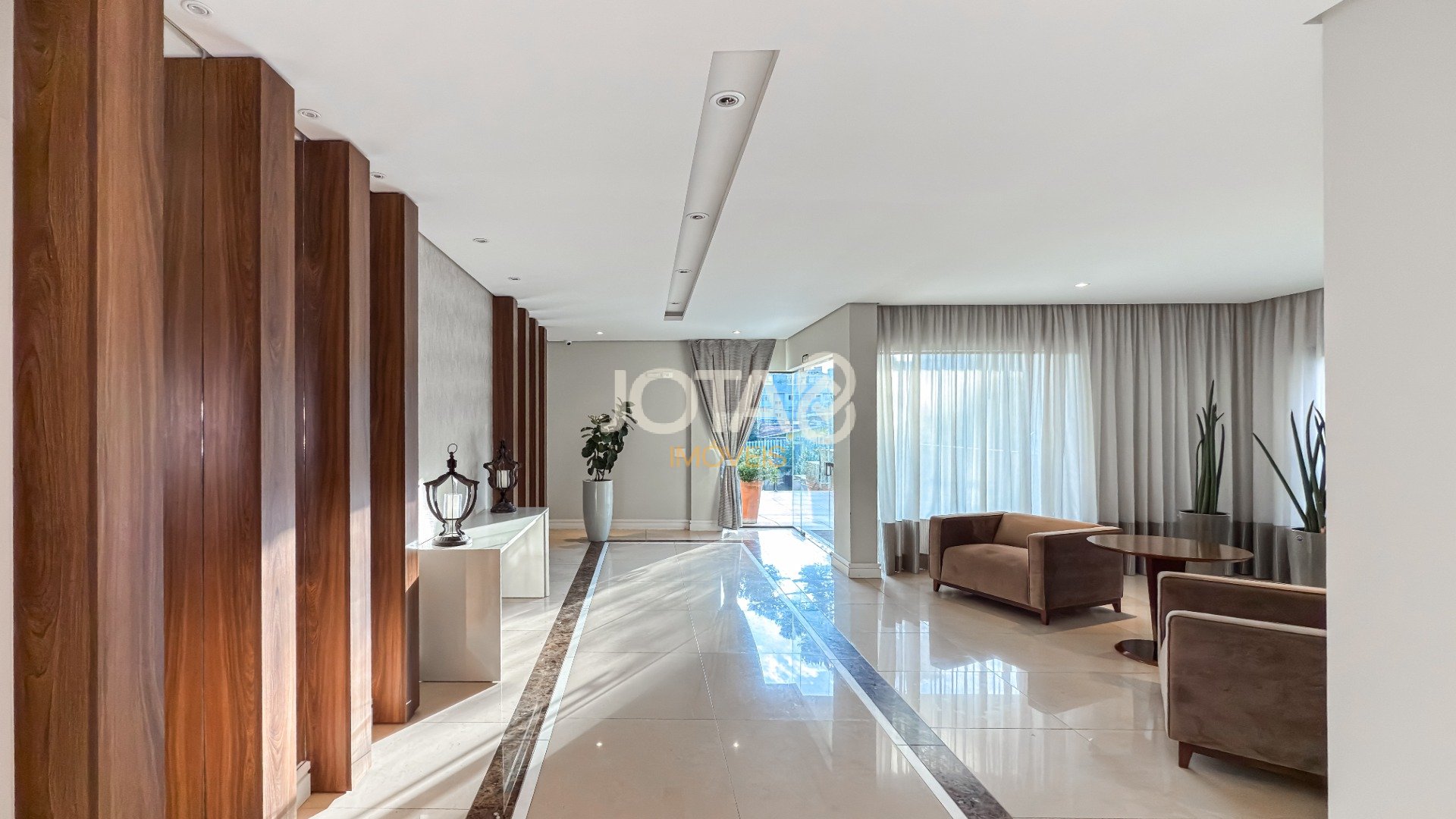 APARTAMENTO 02 QUARTOS E 02 VAGAS NO MERCÊS