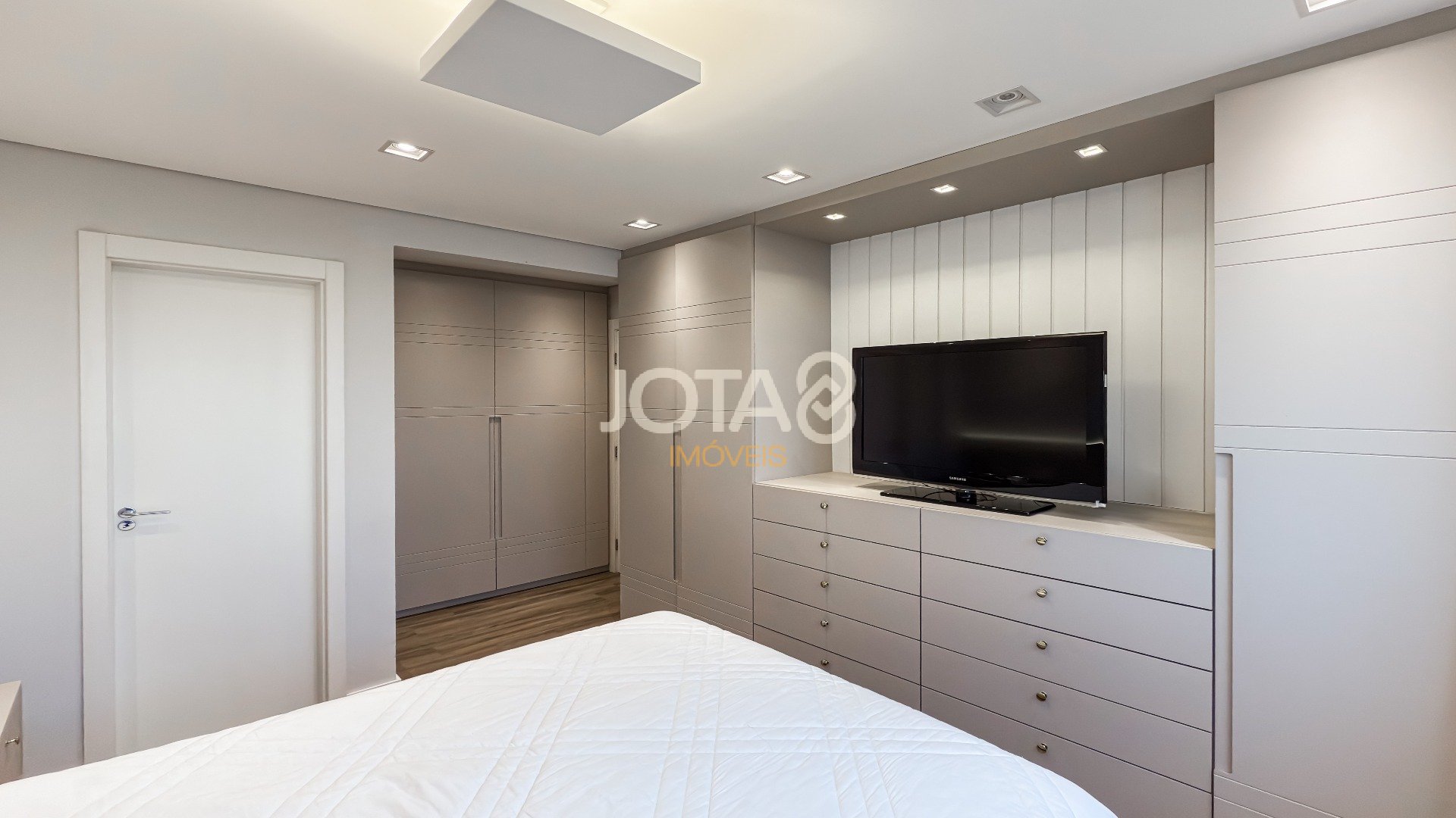 APARTAMENTO 02 QUARTOS E 02 VAGAS NO MERCÊS
