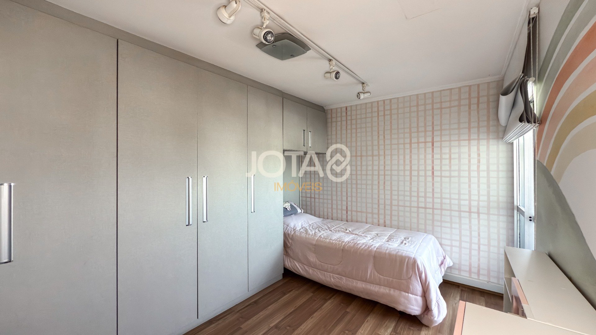 BIGORRILHO: 170M² DE CONFORTO E LOCALIZAÇÃO PRIVILEGIADA!