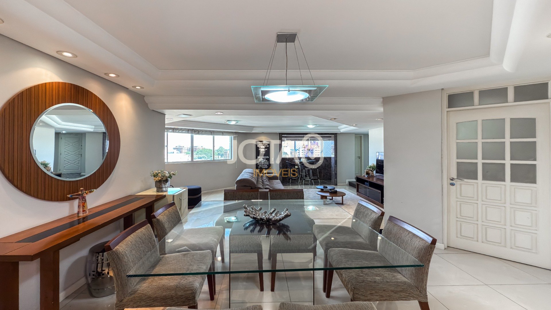 BIGORRILHO: 170M² DE CONFORTO E LOCALIZAÇÃO PRIVILEGIADA!