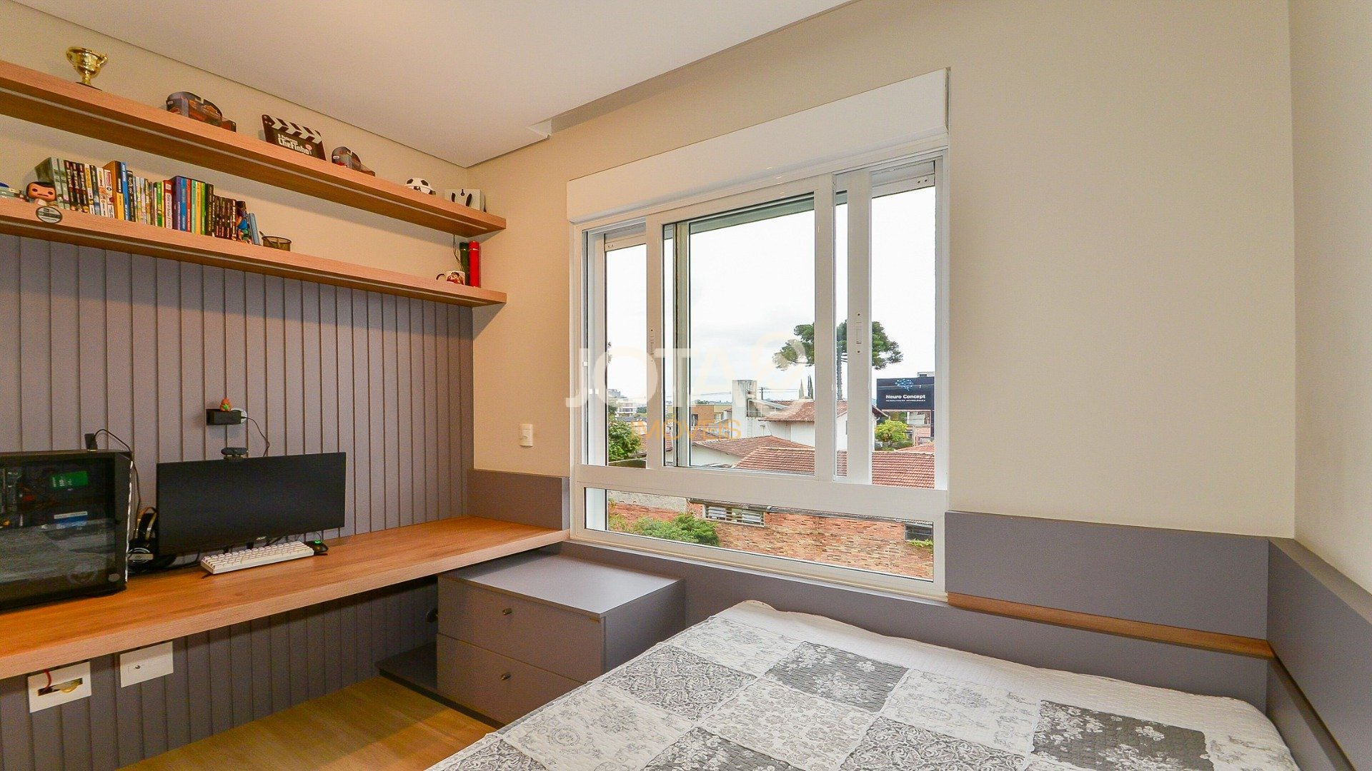 APARTAMENTO 3 SUÍTES E 3 VAGAS - PORTEIRA FECHADA