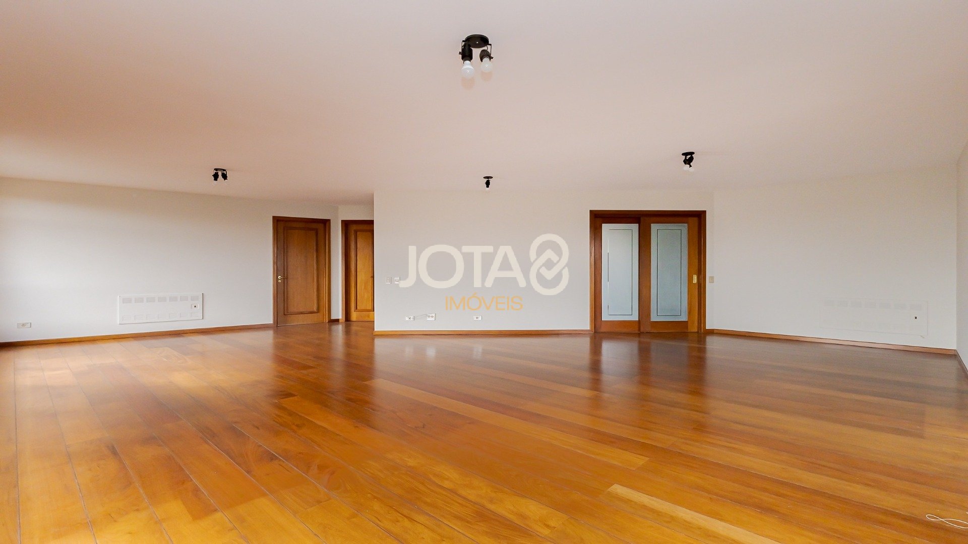 Foto de destaque Apartamento com 4 quartos no batel