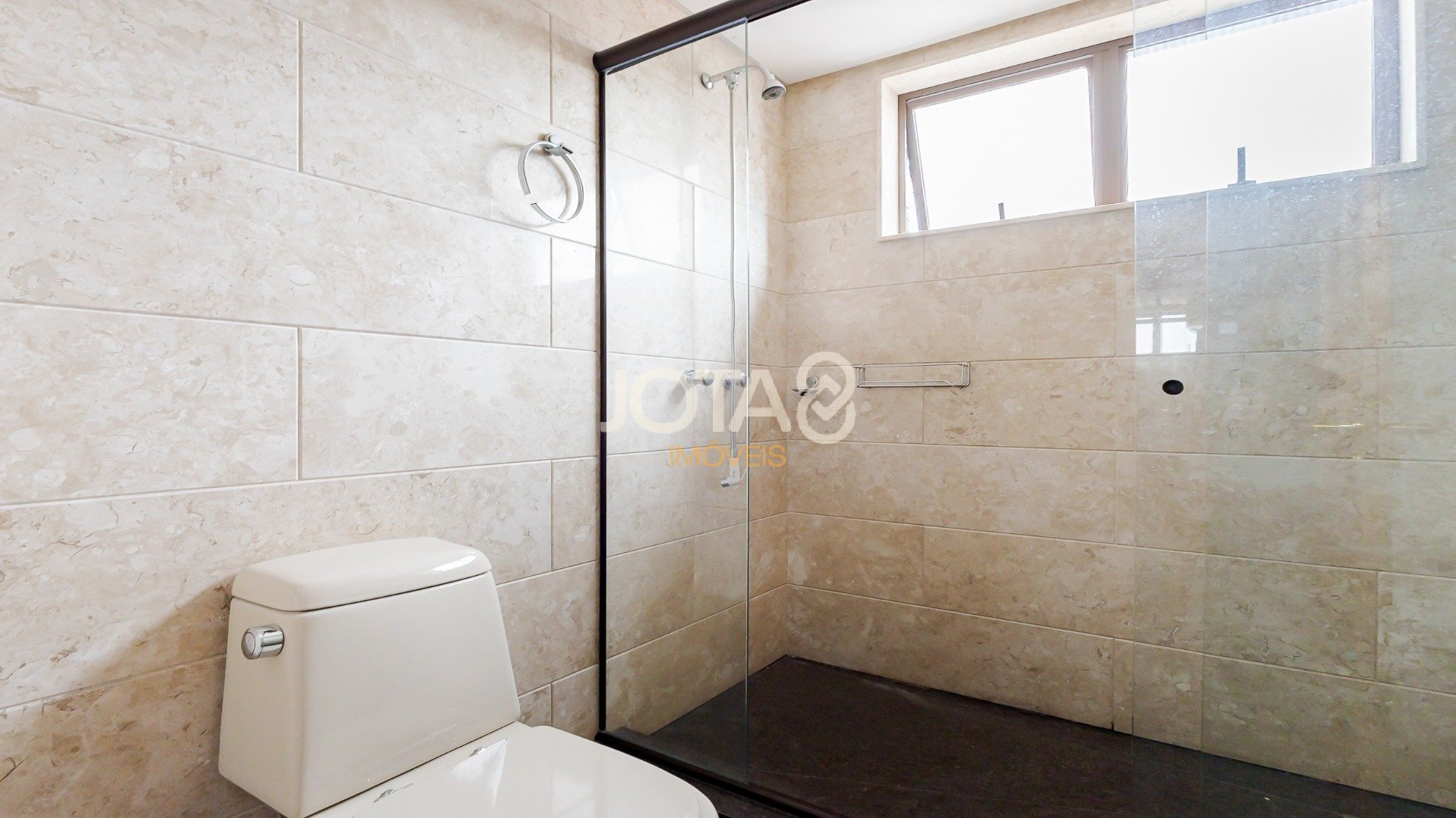 APARTAMENTO COM 4 QUARTOS NO BATEL