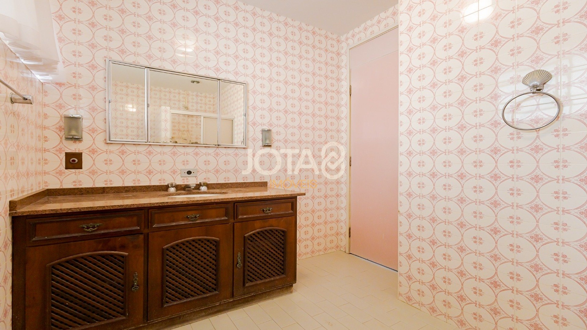 CASA COMERCIAL PERFEITA PARA O SEU NEGÓCIO - J8