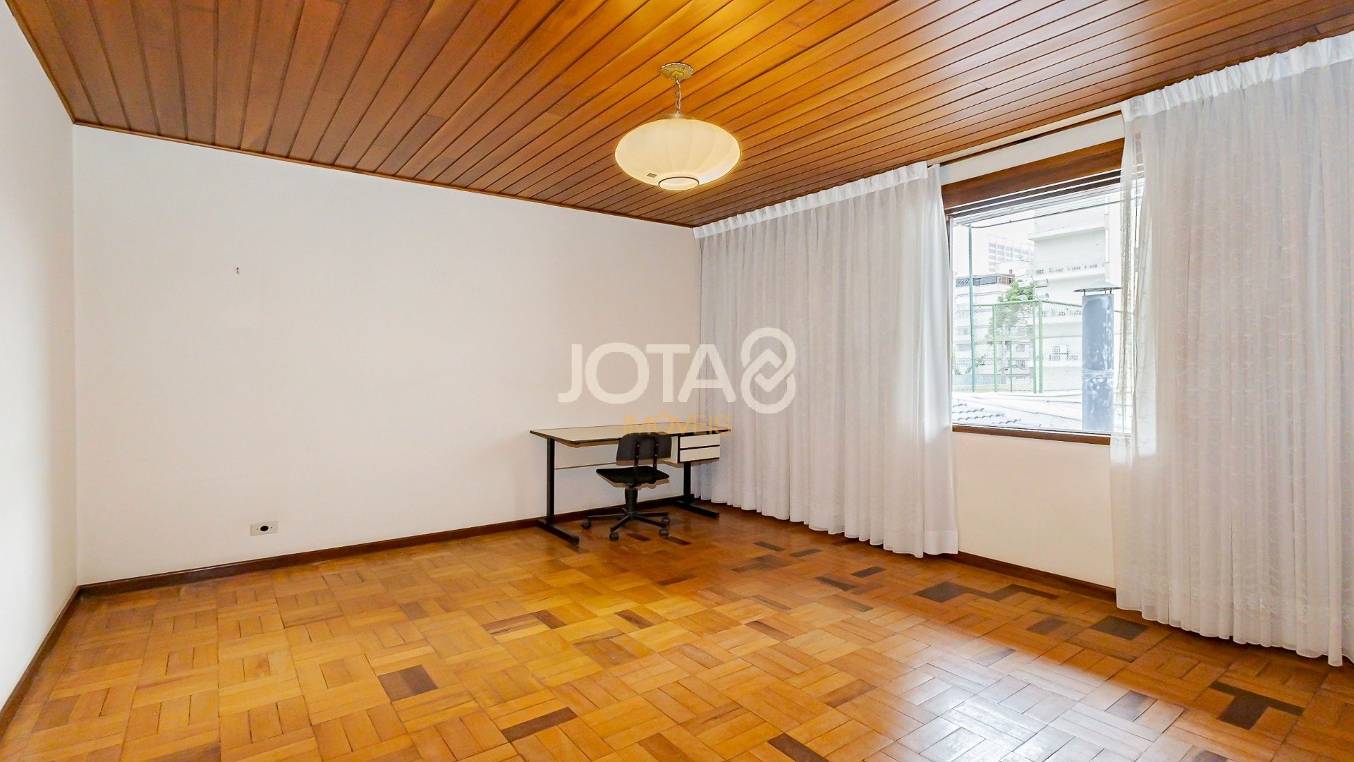 CASA COMERCIAL PERFEITA PARA O SEU NEGÓCIO - J8