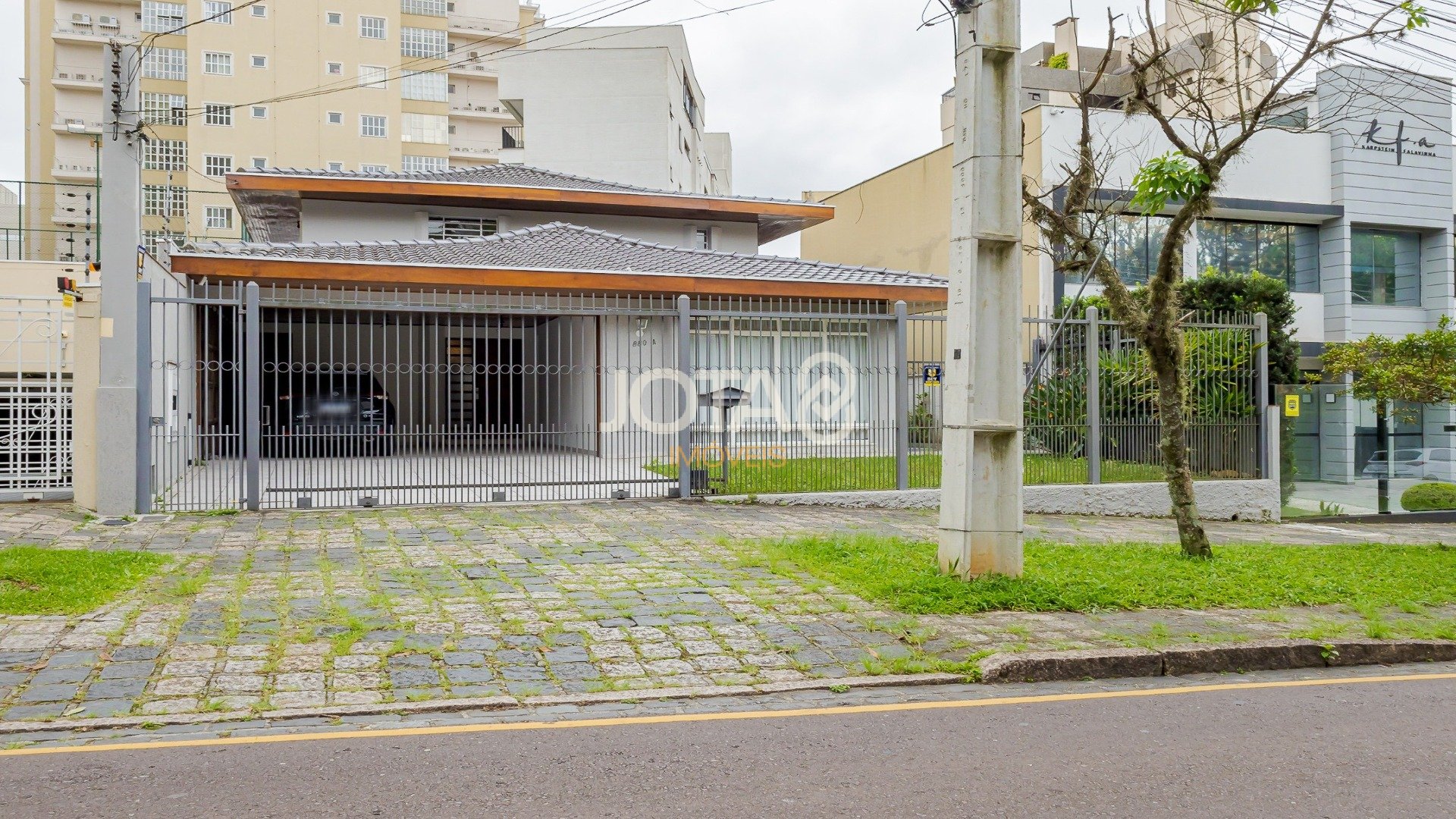 CASA COMERCIAL PERFEITA PARA O SEU NEGÓCIO - J8