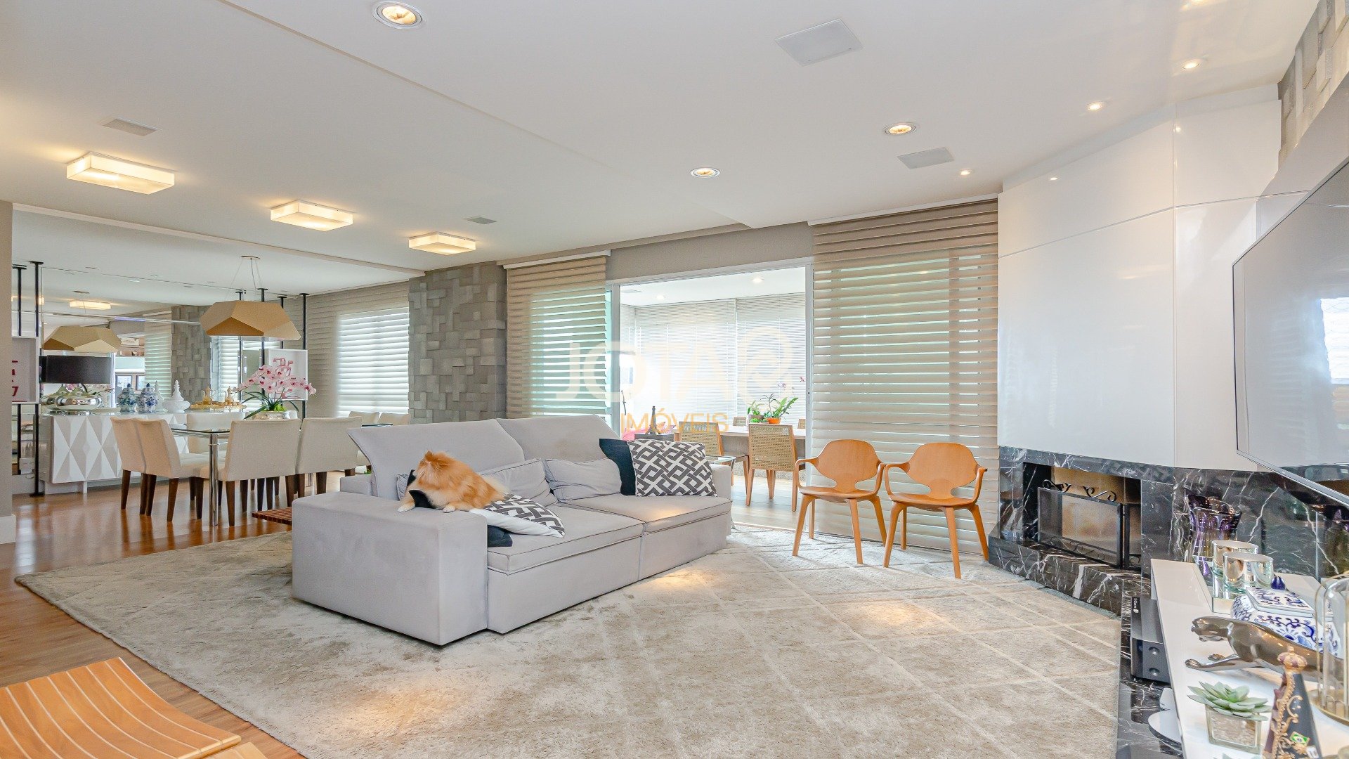 APARTAMENTO COM 3 SUÍTES E 4 VAGAS NO ECOVILLE