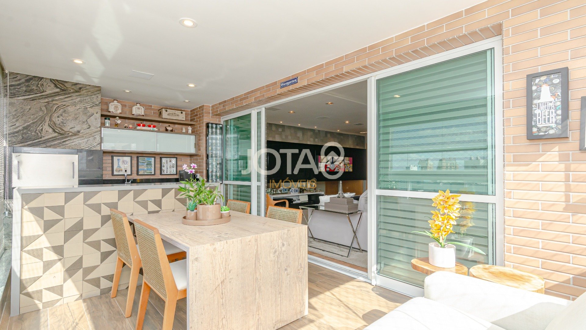 APARTAMENTO COM 3 SUÍTES E 4 VAGAS NO ECOVILLE