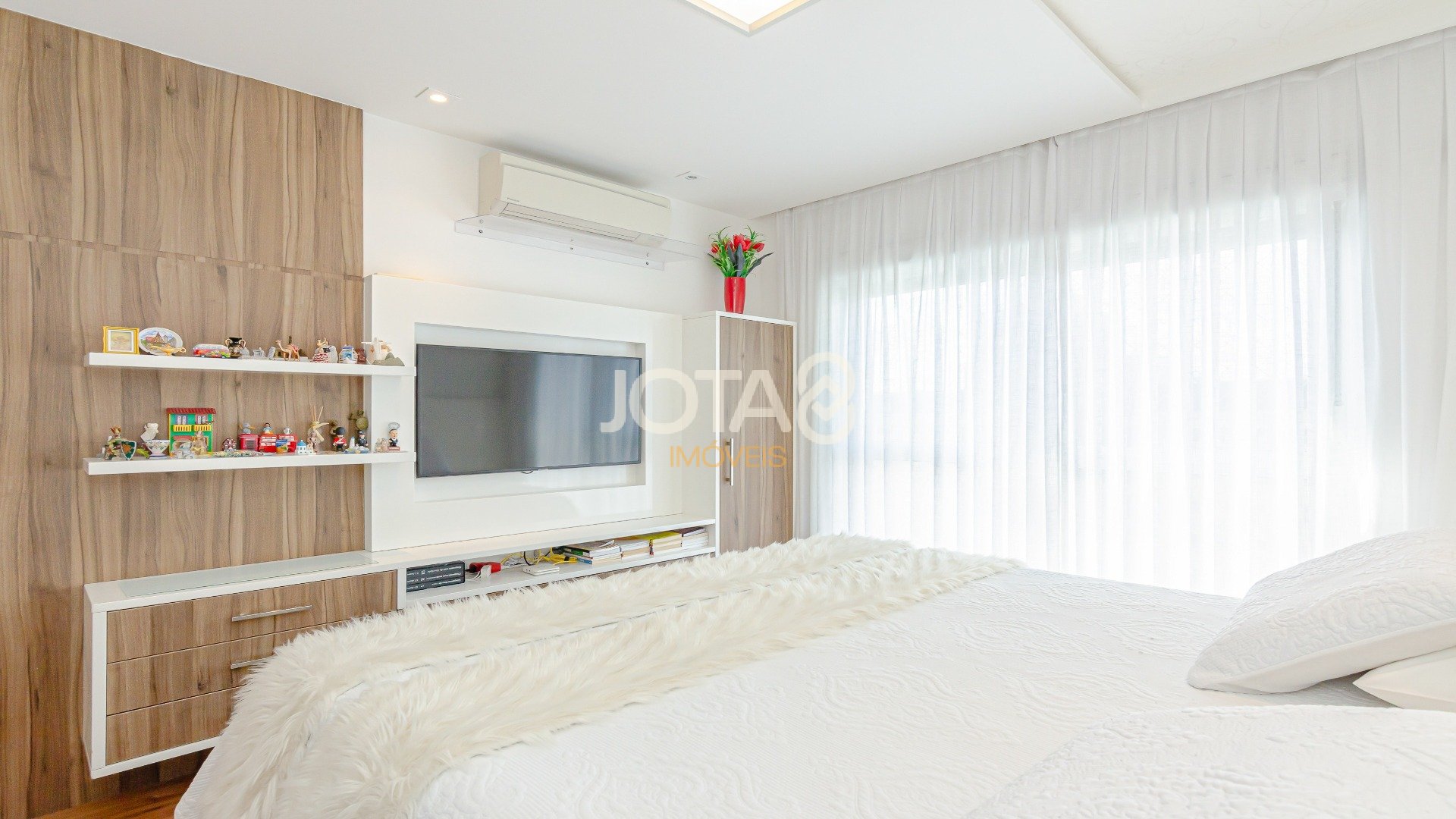 APARTAMENTO COM 3 SUÍTES E 4 VAGAS NO ECOVILLE