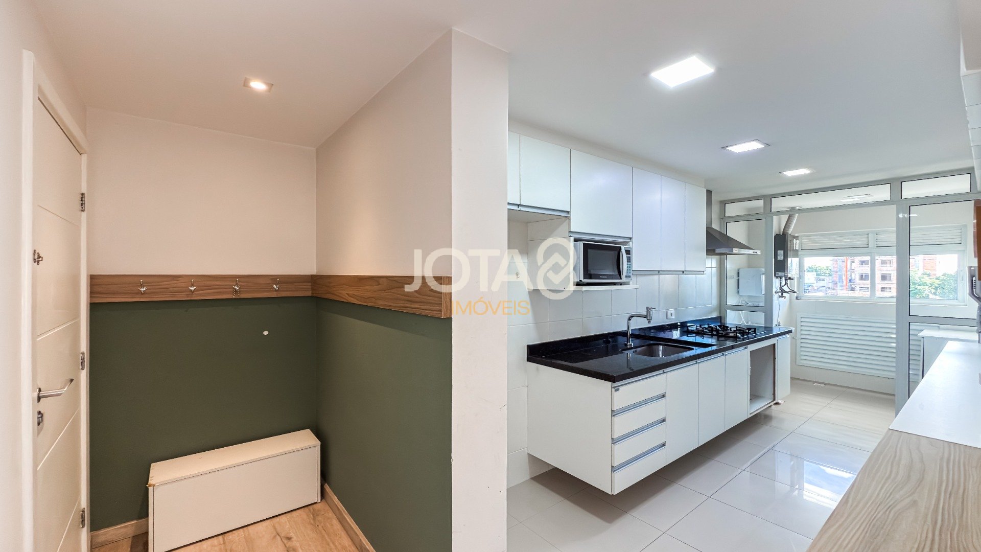 APARTAMENTO  NO BATEL EM CONDOMINIO CLUBE !