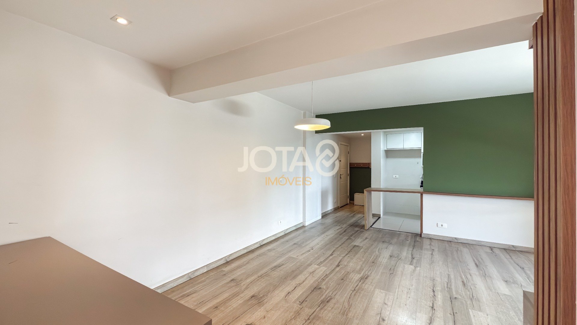 APARTAMENTO  NO BATEL EM CONDOMINIO CLUBE !
