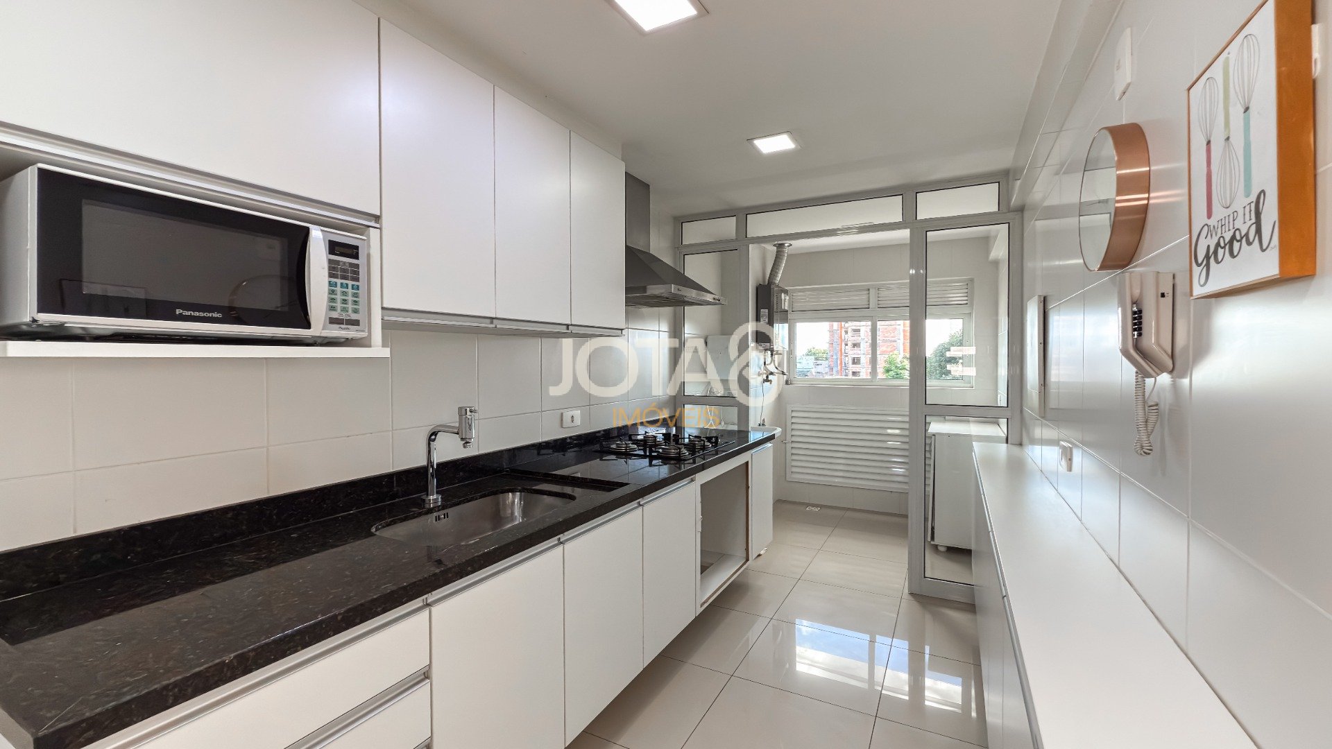 APARTAMENTO  NO BATEL EM CONDOMINIO CLUBE !