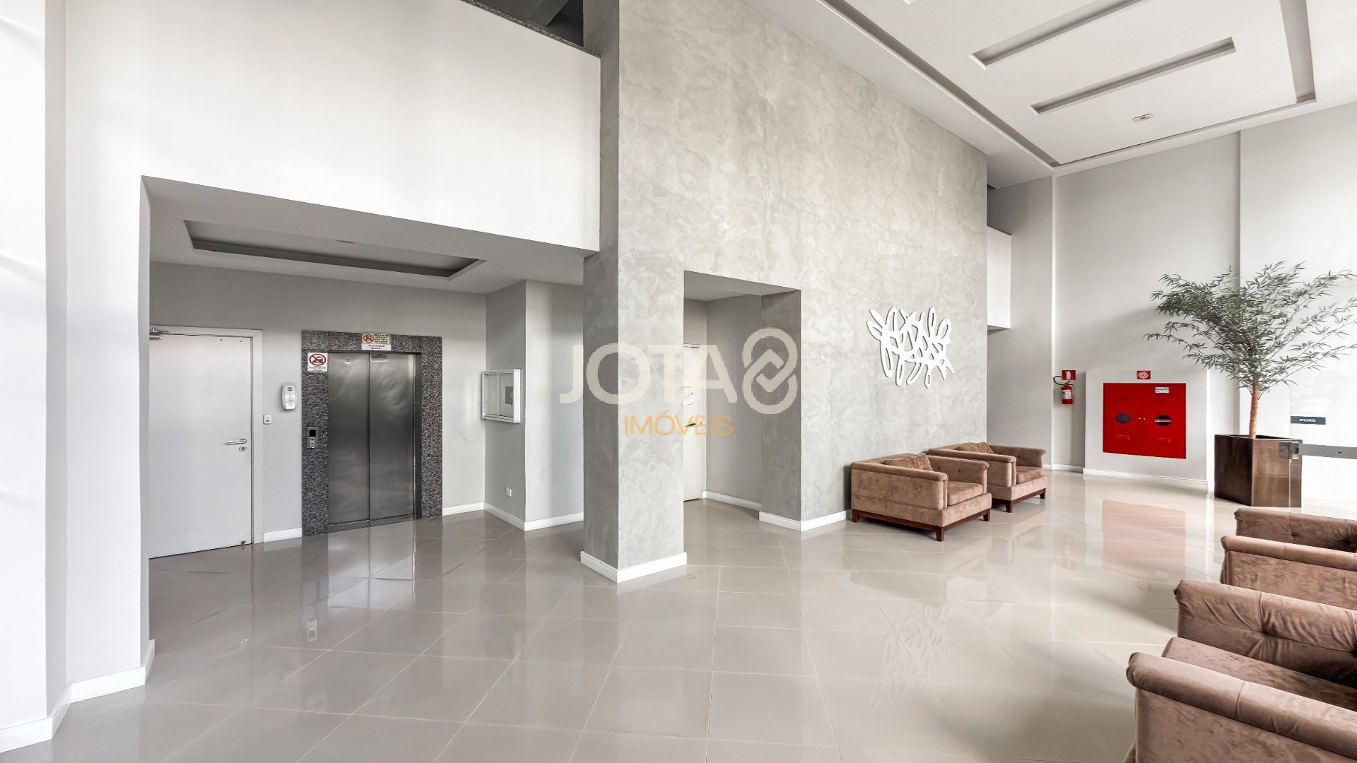 APARTAMENTO  NO BATEL EM CONDOMINIO CLUBE !