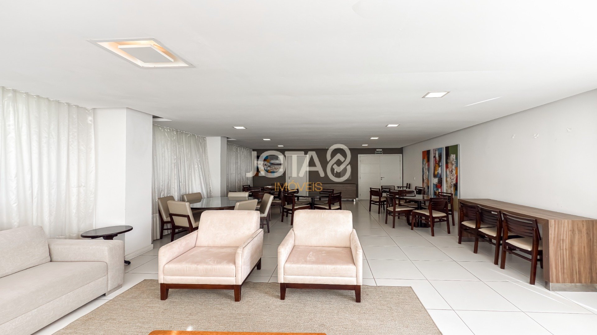 APARTAMENTO  NO BATEL EM CONDOMINIO CLUBE !