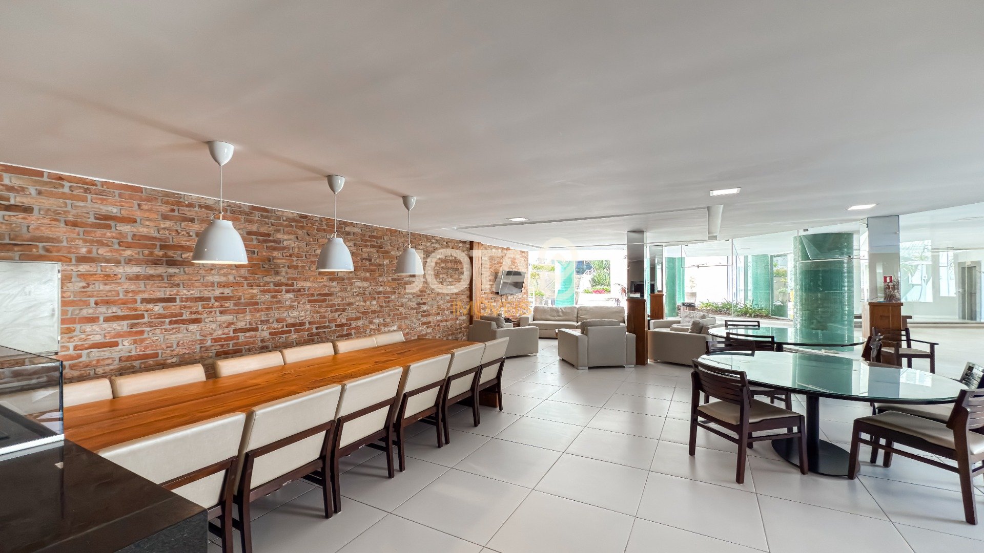 APARTAMENTO  NO BATEL EM CONDOMINIO CLUBE !