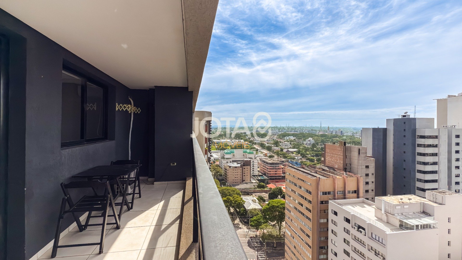 APARTAMENTO EM CONDOMINIO CLUB NO BIGORRILHO