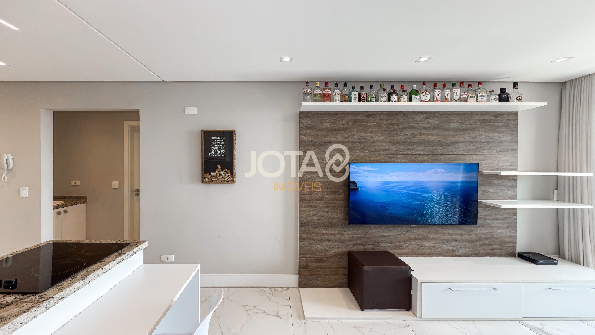 APARTAMENTO EM CONDOMINIO CLUB NO BIGORRILHO
