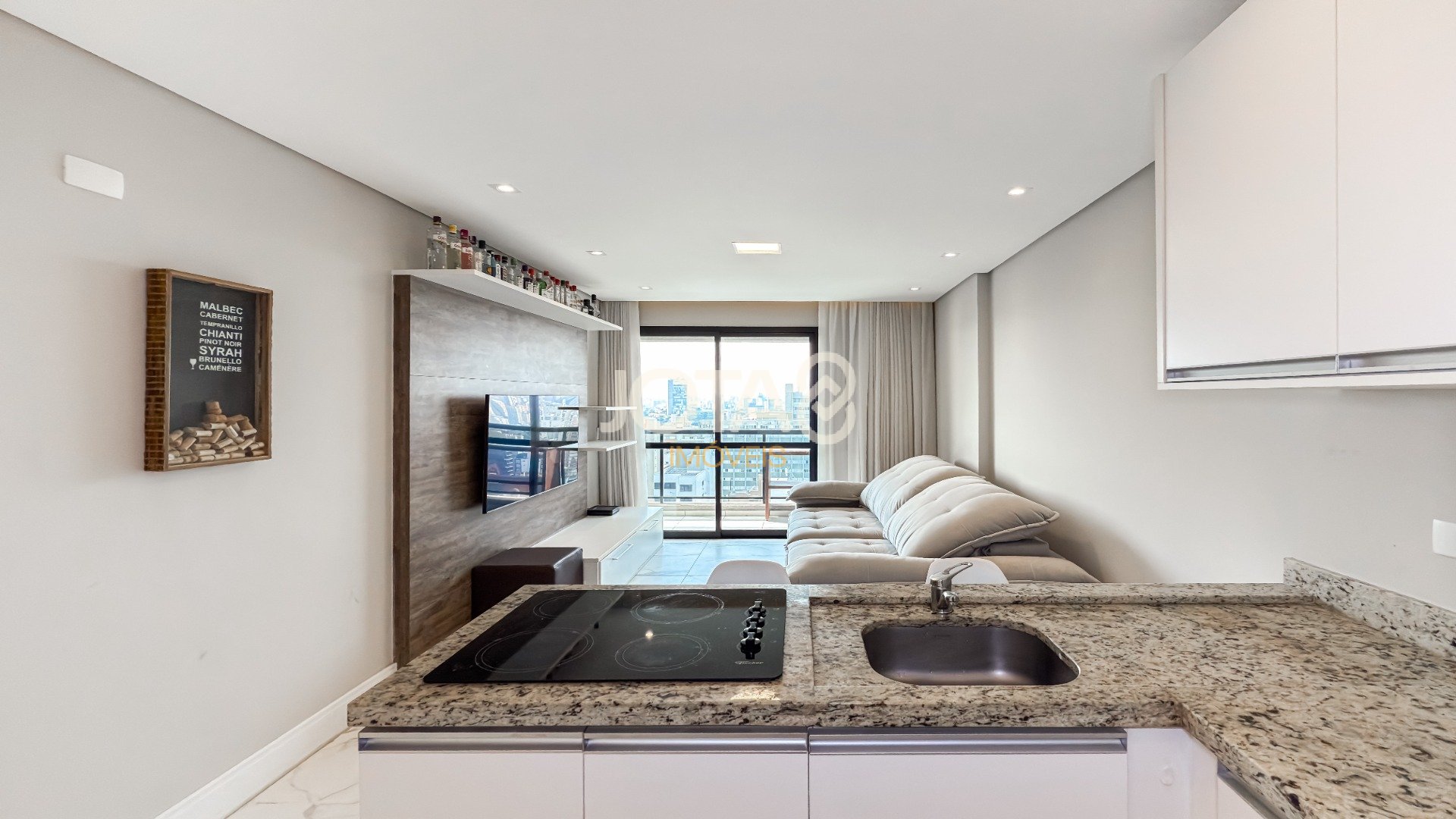 APARTAMENTO EM CONDOMINIO CLUB NO BIGORRILHO
