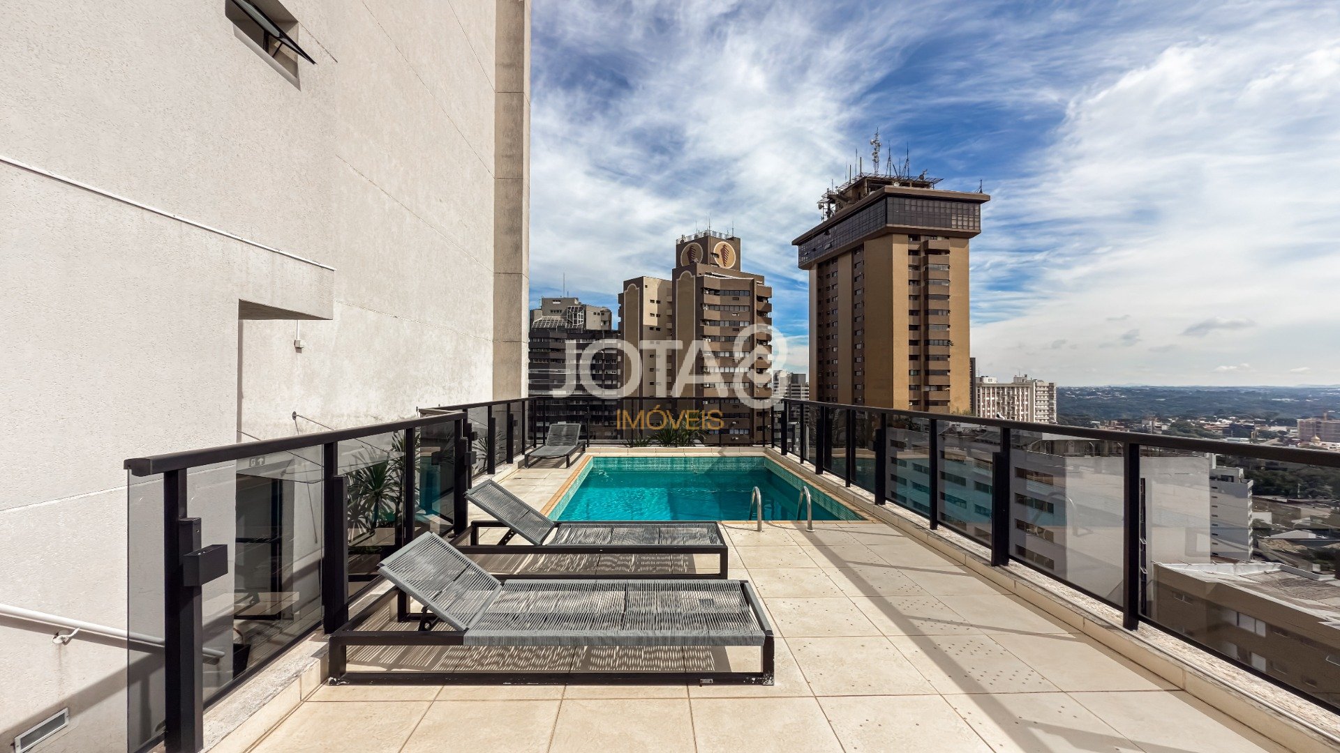 APARTAMENTO EM CONDOMINIO CLUB NO BIGORRILHO