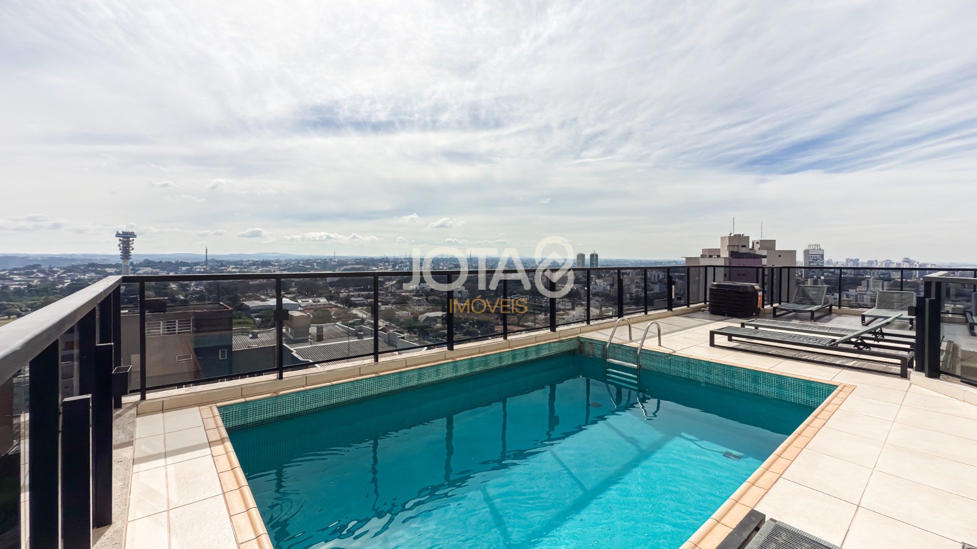 APARTAMENTO EM CONDOMINIO CLUB NO BIGORRILHO