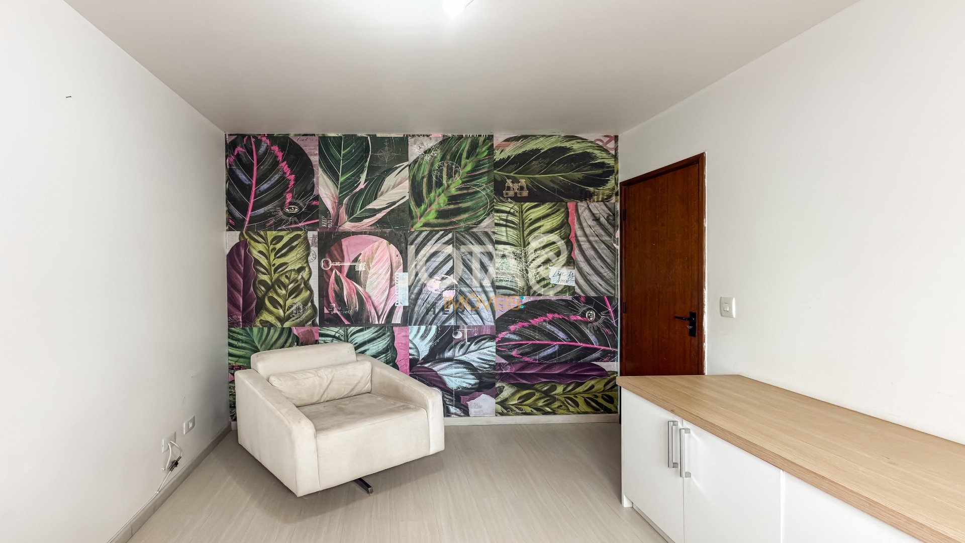 APARTAMENTO DE 70M² COM 2 QUARTOS (1 SUÍTE) NO BATEL