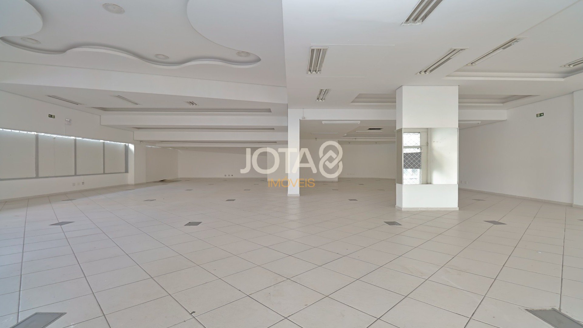 LOJA COMERCIAL PARA LOCAÇÃO NO CENTRO DE CURITIBA