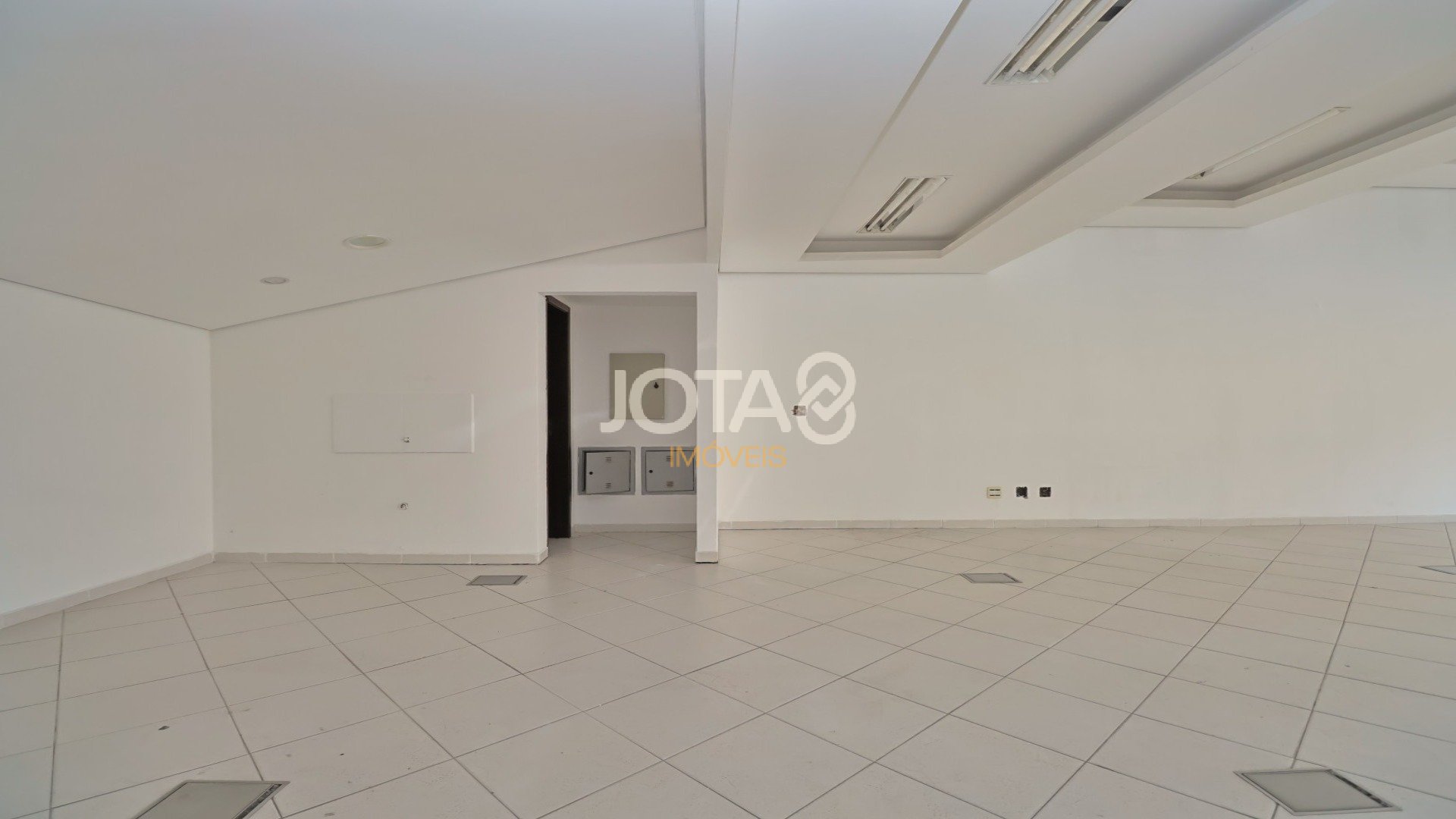 LOJA COMERCIAL PARA LOCAÇÃO NO CENTRO DE CURITIBA
