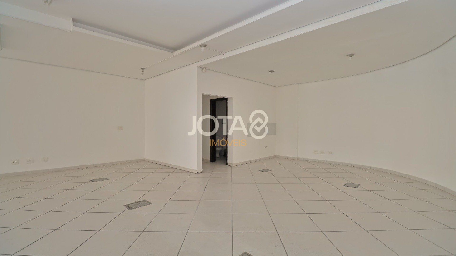 LOJA COMERCIAL PARA LOCAÇÃO NO CENTRO DE CURITIBA
