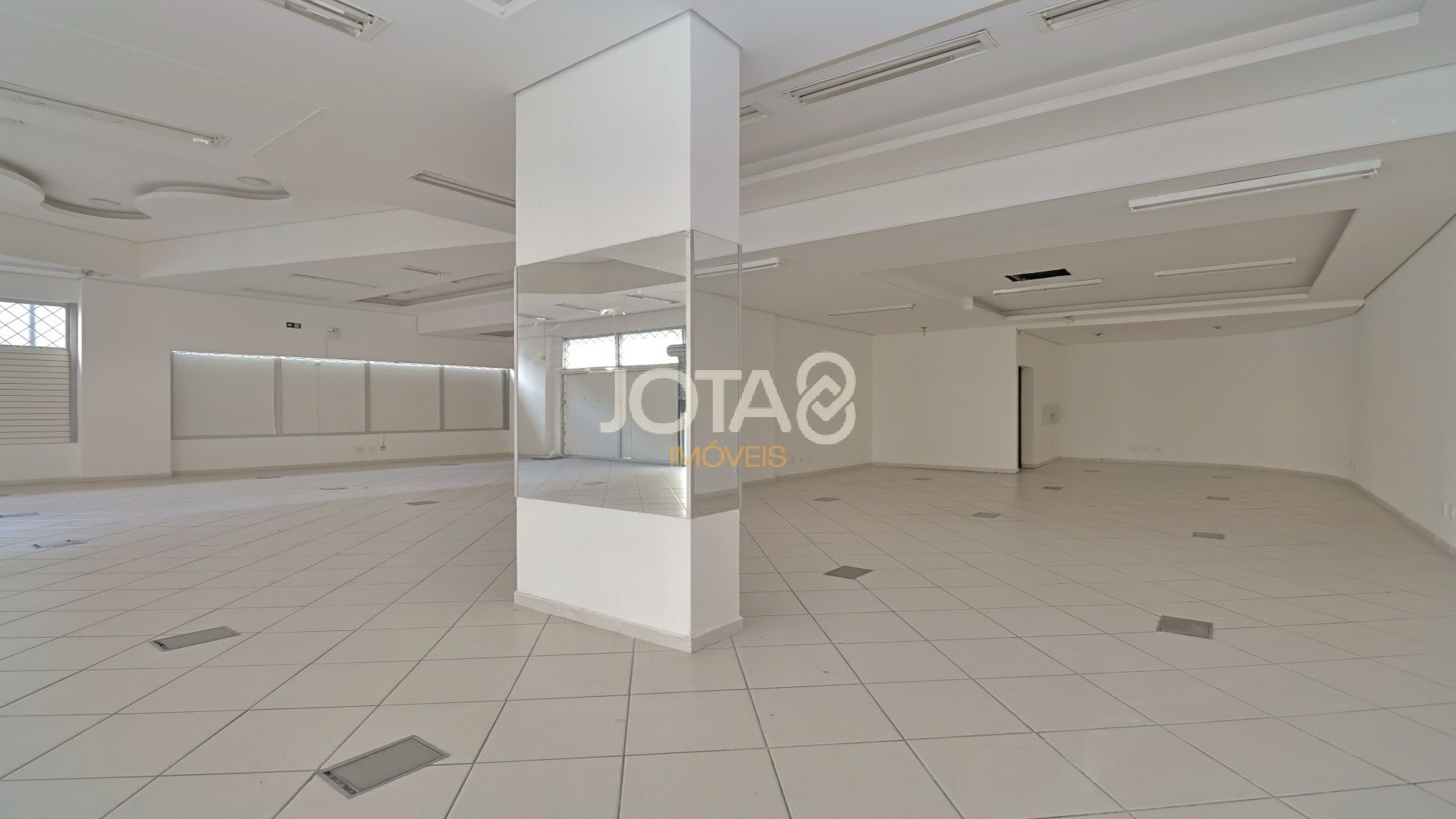 LOJA COMERCIAL PARA LOCAÇÃO NO CENTRO DE CURITIBA