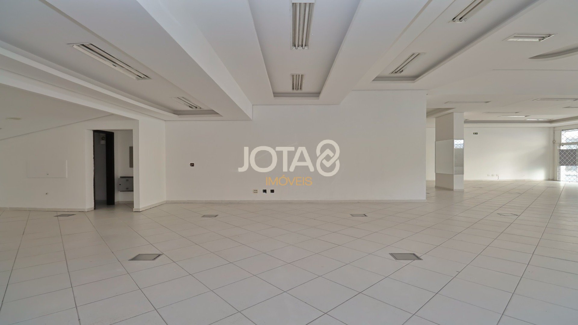 LOJA COMERCIAL PARA LOCAÇÃO NO CENTRO DE CURITIBA
