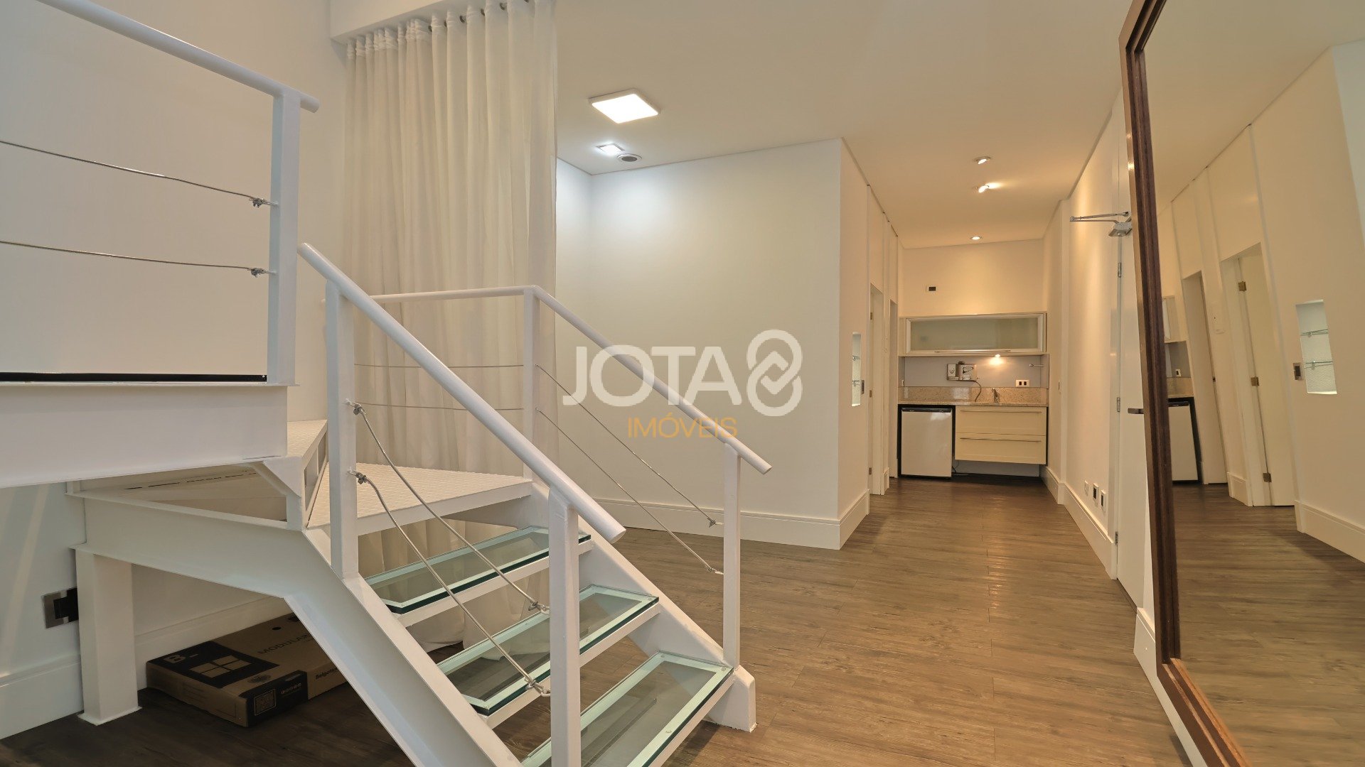 SALA COMERCIAL MOBILIADA NA PADRE ANCHIETA