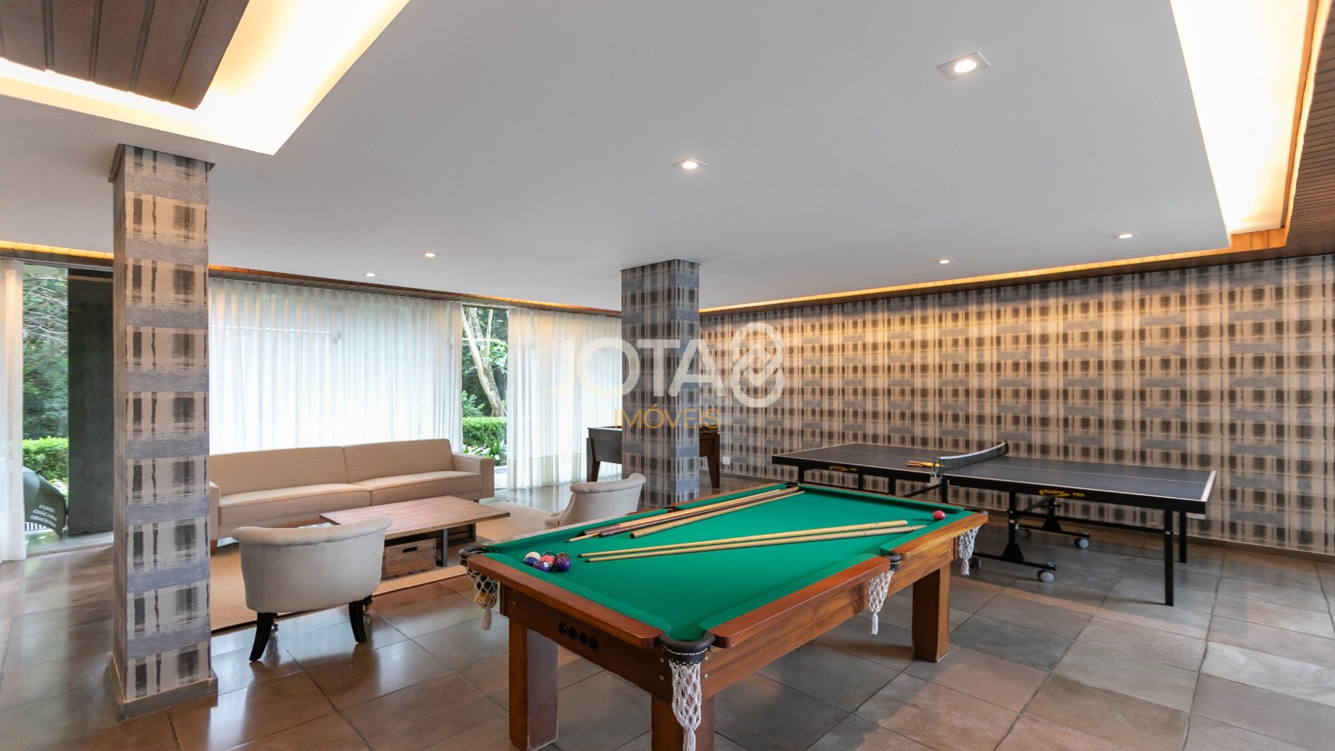 APARTAMENTO EM CONDOMÍNIO CLUBE NO AHÚ