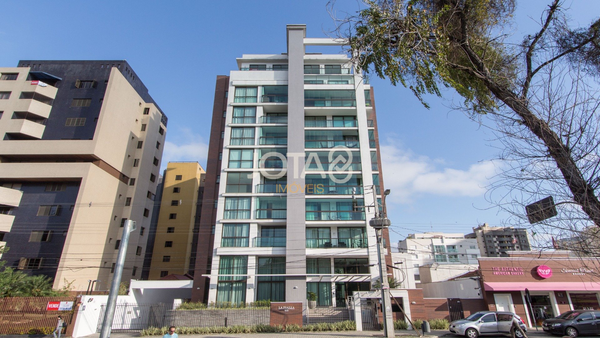 ENSOLARADO APARTAMENTO 3 QUARTOS EM CONDOMÍNIO CLUBE NA MERCÊS