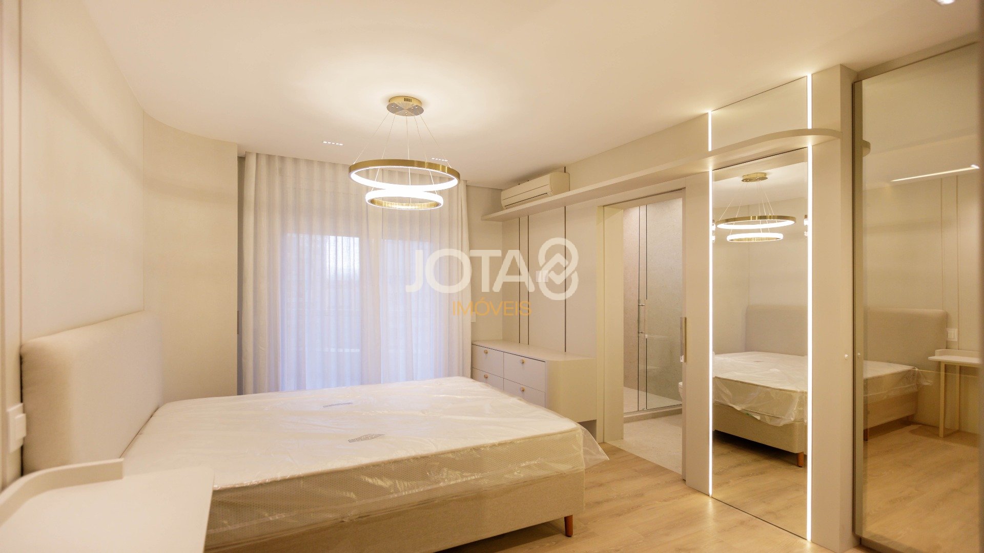 SOFISTICADO APARTAMENTO COM 3 SUÍTES NO CONDOMÍNIO CLUBE THE ISLAND