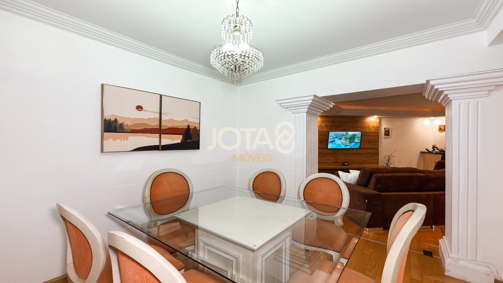 APARTAMENTO 2 QUARTOS NO BATEL