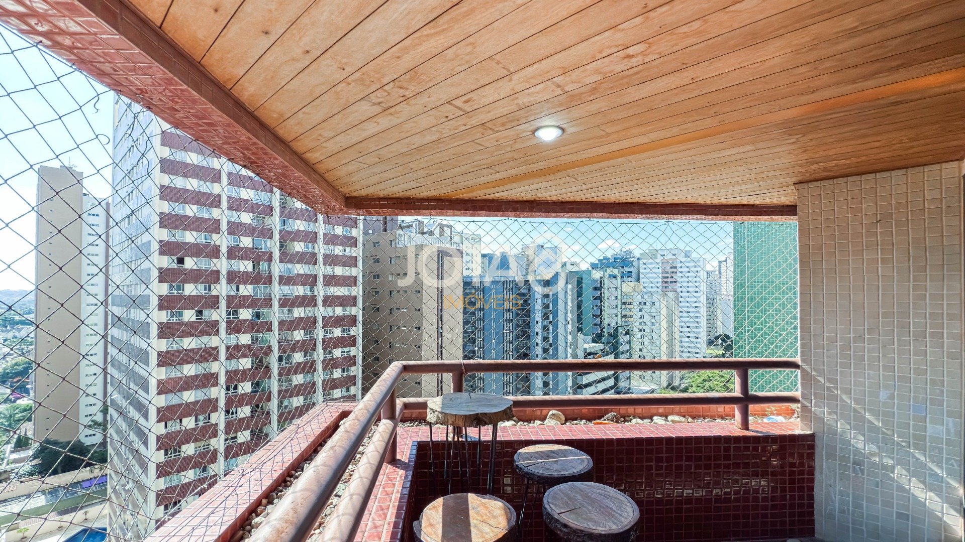 APARTAMENTO 4 QUARTOS FACE NORTE NO BIGORILHO!