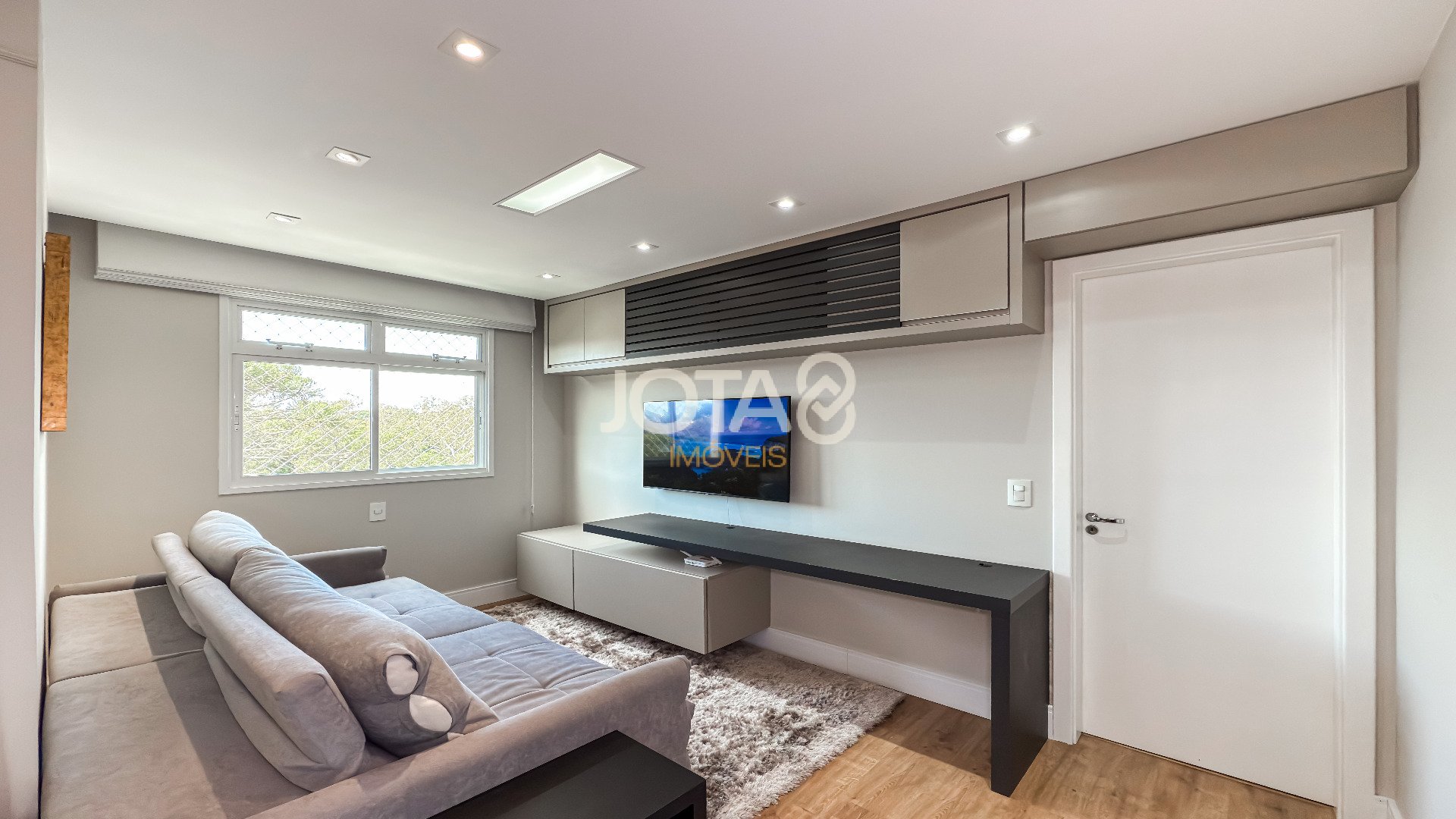 APARTAMENTO COM  3 QUARTOS NO ECOVILLE EM CONDOMINIO CLUBE