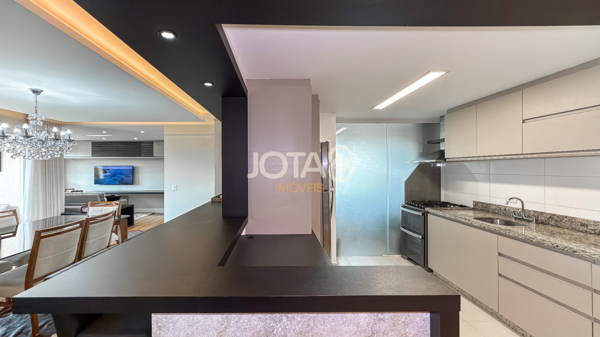 APARTAMENTO COM  3 QUARTOS NO ECOVILLE EM CONDOMINIO CLUBE