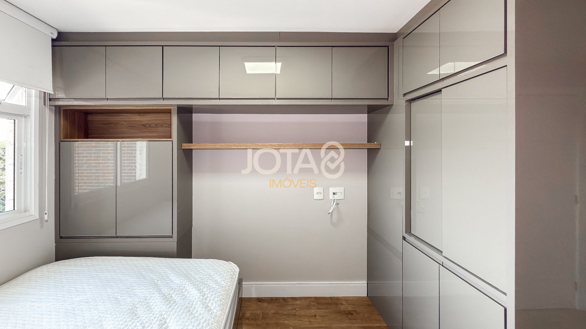 APARTAMENTO COM  3 QUARTOS NO ECOVILLE EM CONDOMINIO CLUBE