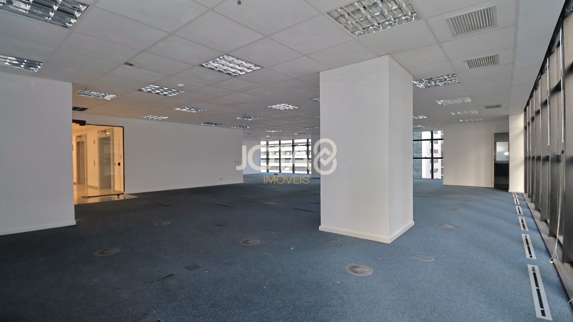 LAJE COMERCIAL DE 351,2M² NA AV JOÃO GUALBERTO - JOTA8 IMÓVEIS