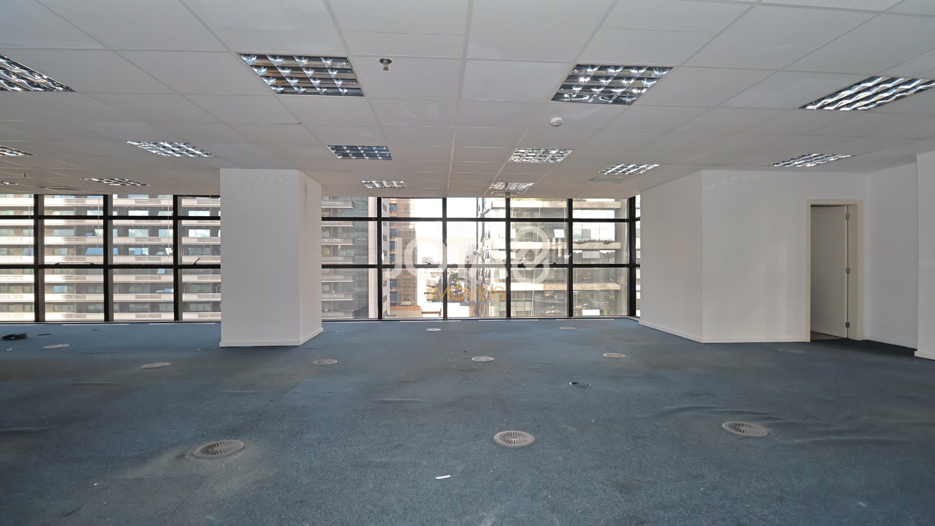 LAJE COMERCIAL DE 351,2M² NA AV JOÃO GUALBERTO - JOTA8 IMÓVEIS