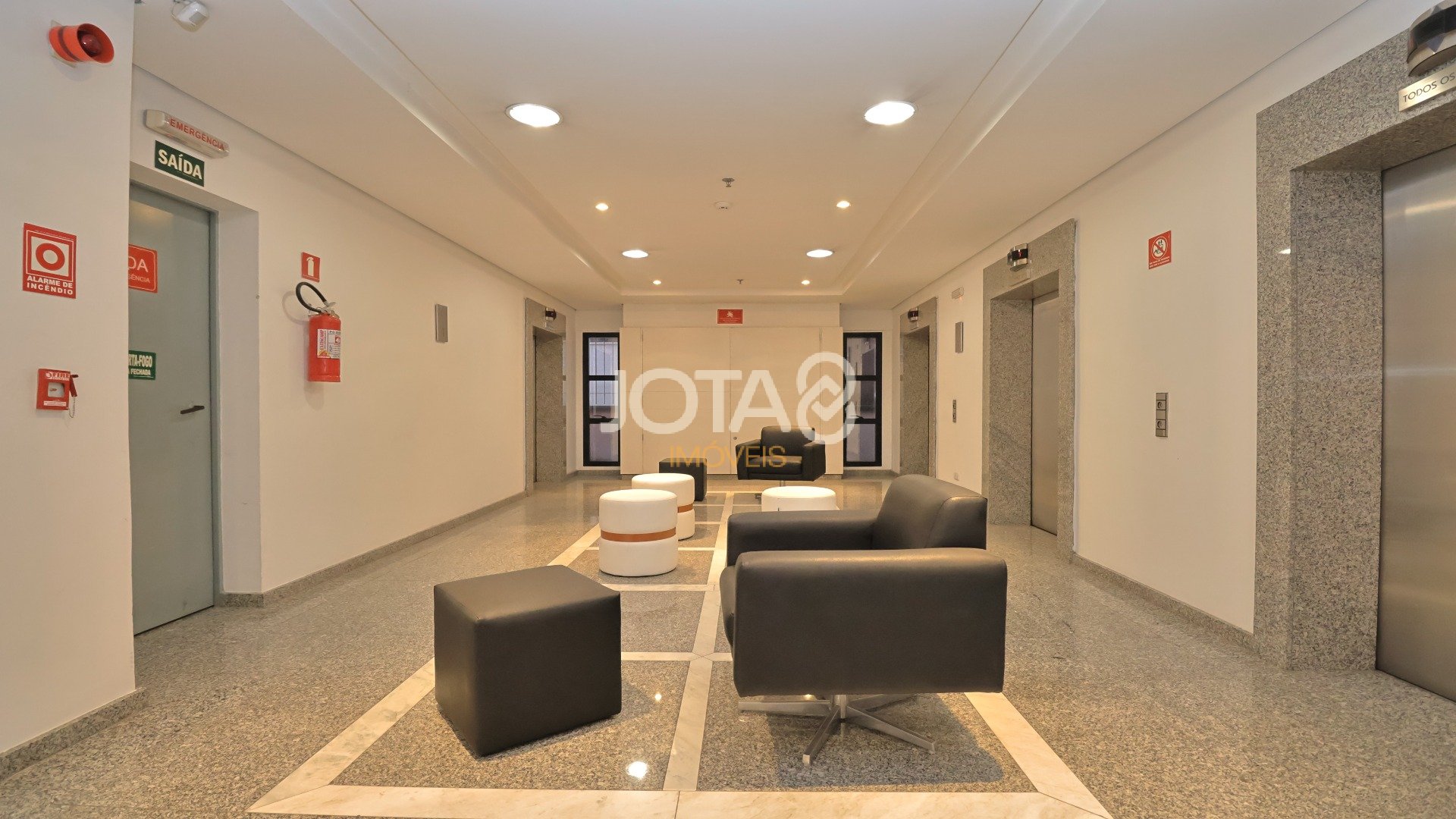 LAJE COMERCIAL DE 351,2M² NA AV JOÃO GUALBERTO - JOTA8 IMÓVEIS