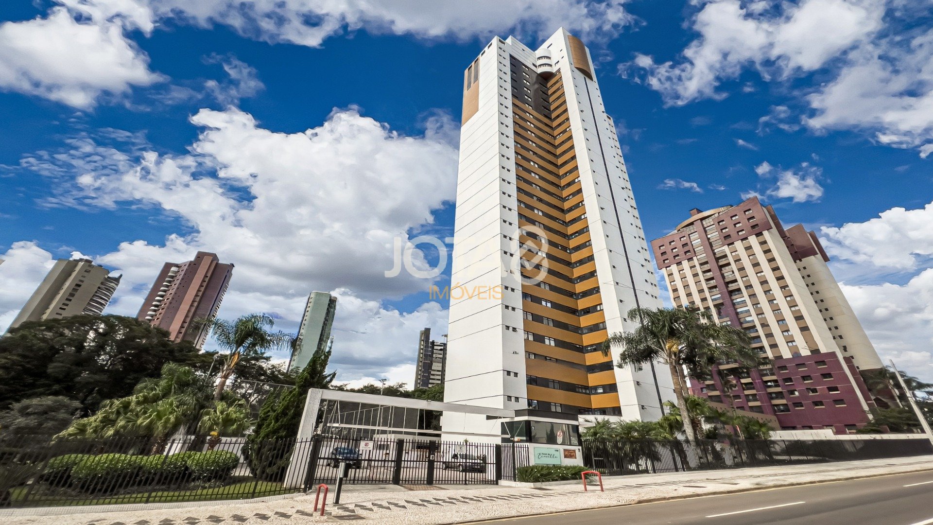APARTAMENTO DE 4 QUARTOS NO ECOVILLE
