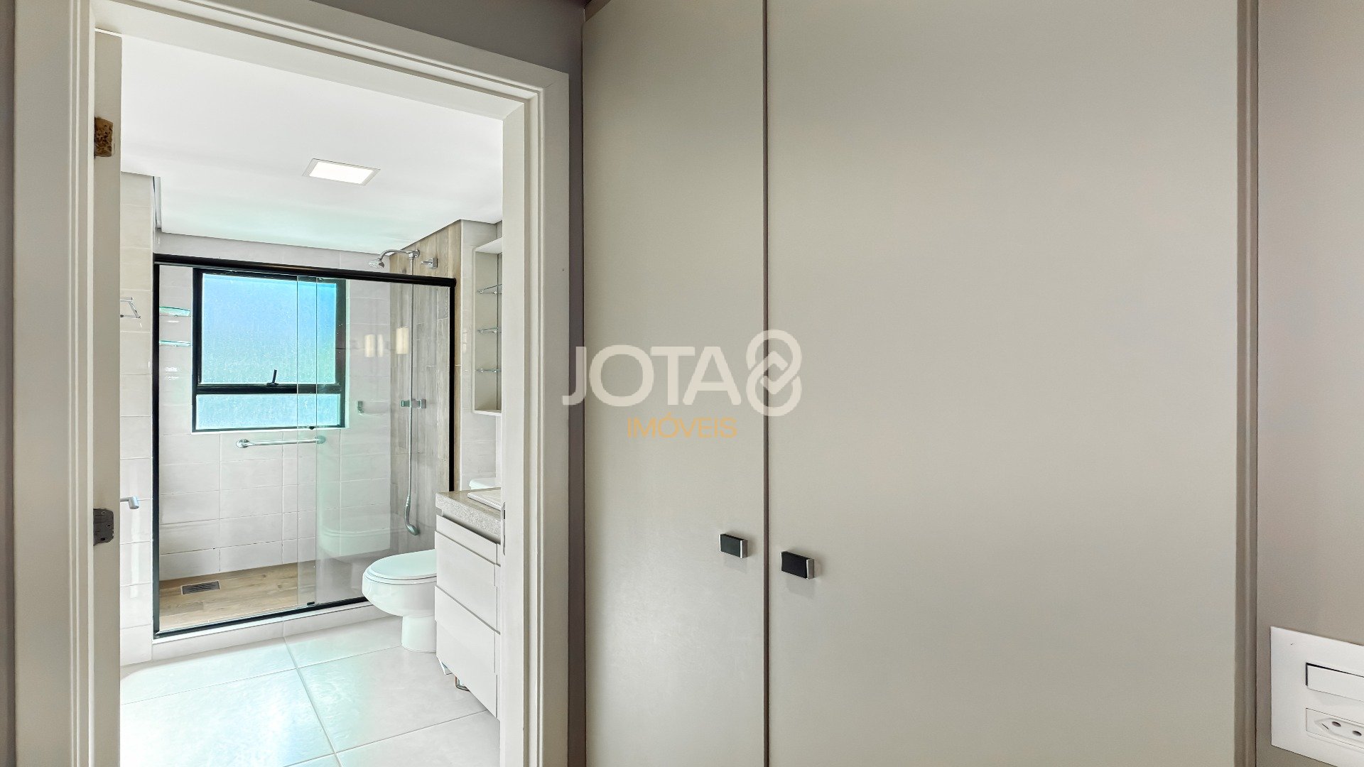 APARTAMENTO DE 4 QUARTOS NO ECOVILLE