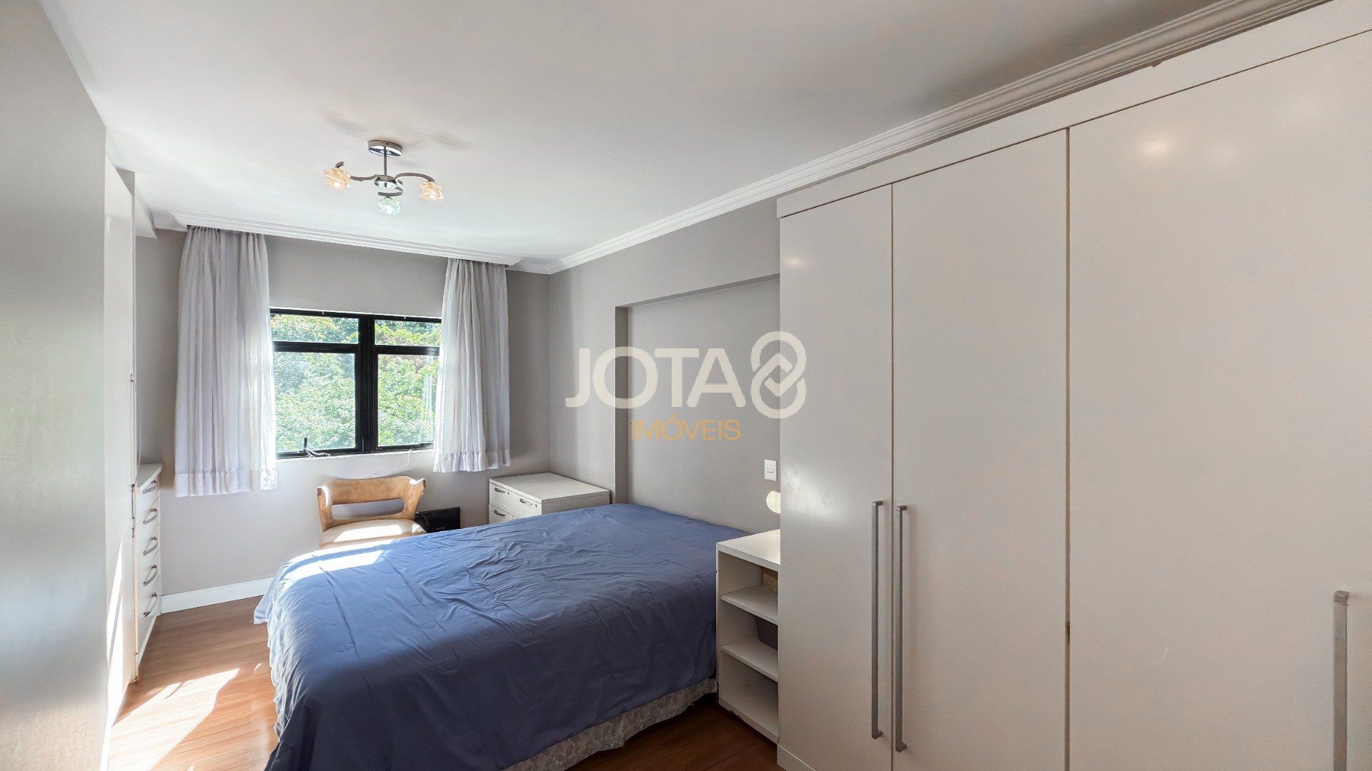 APARTAMENTO DE 4 QUARTOS NO ECOVILLE